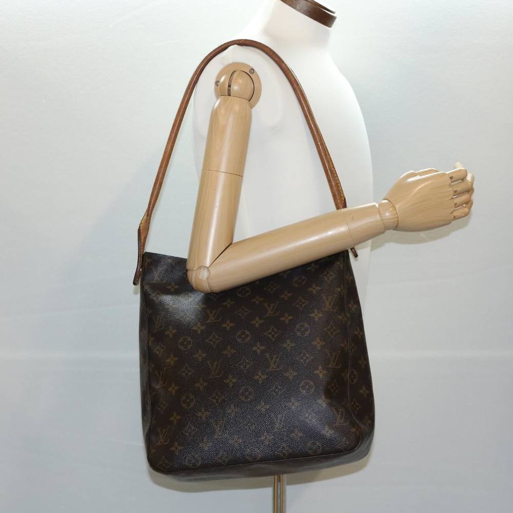 LOUIS VUITTON Looping GM Shoulder Bag - Picture 8 of 16